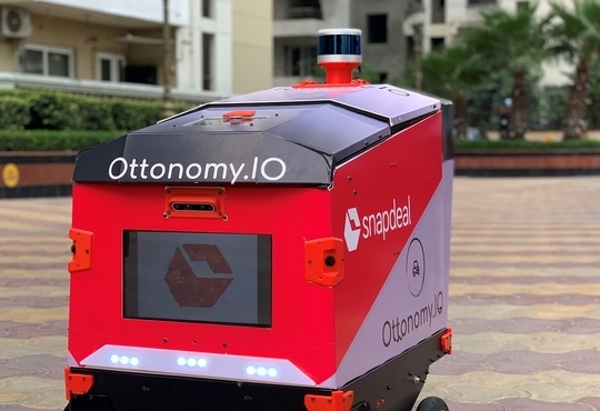 Snapdeal Tests Last-Mile Delivery Using Ottonomy IO Robots